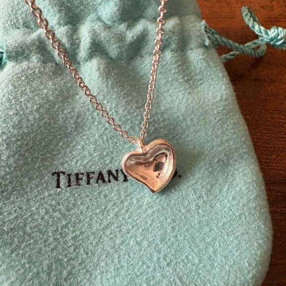 Tiffany & Co. Concave Heart Necklace - Picture 4 of 6